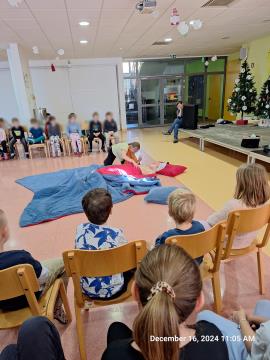 Predstava Jaz sem mala misˇka, naj me vsak spozna 1